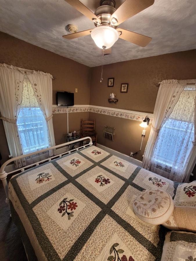 Prairie House Manor Bed And Breakfast De Smet Esterno foto